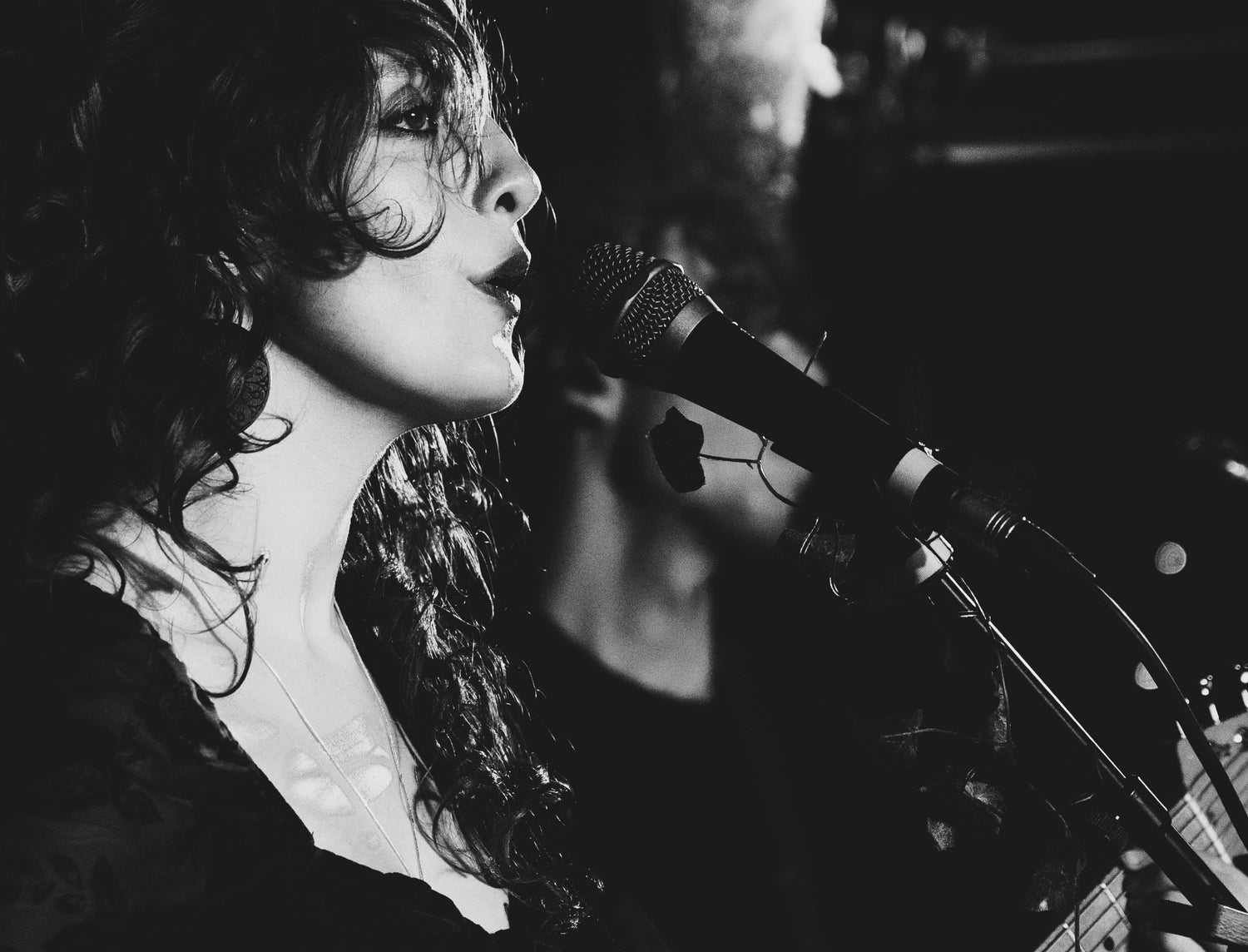 Black and white portrait of Heidi Curtis performing live in Newcastle