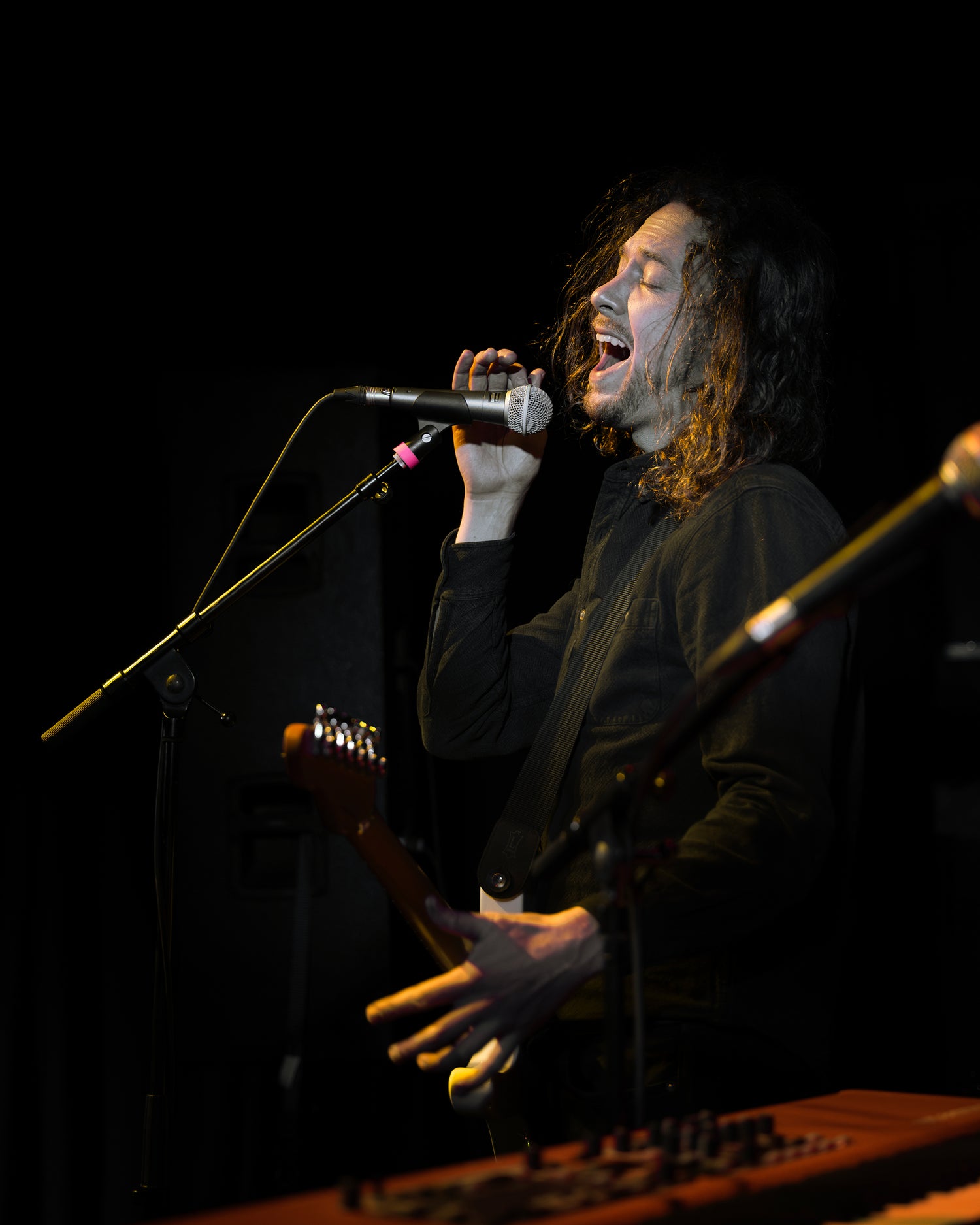 Rufus Miller playing at The Cluny in Newcastle